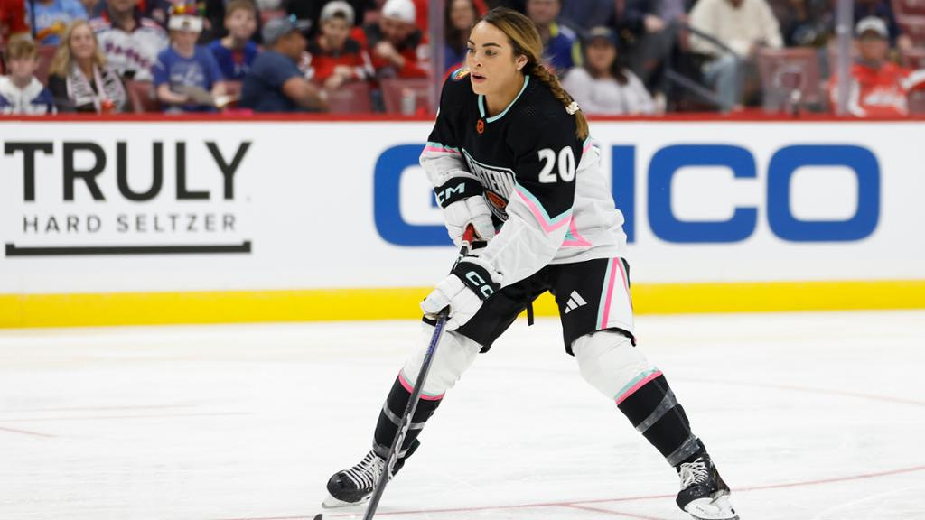 Sarah Nurse ofrece un espectáculo en el fin de semana de las estrellas de la NHL