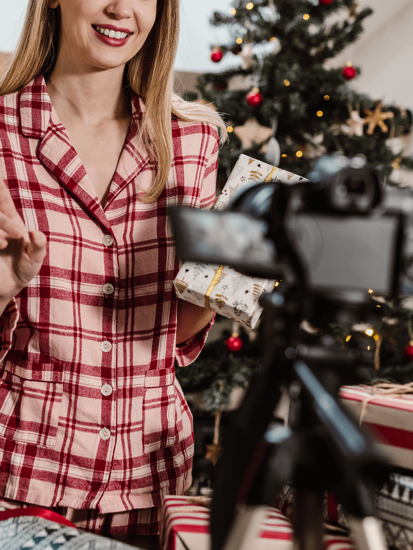 Spreading Holiday Cheer: 10 TikTok Content Ideas for the Festive Season